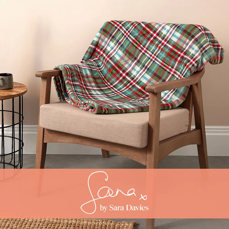 S by Sara Davies
